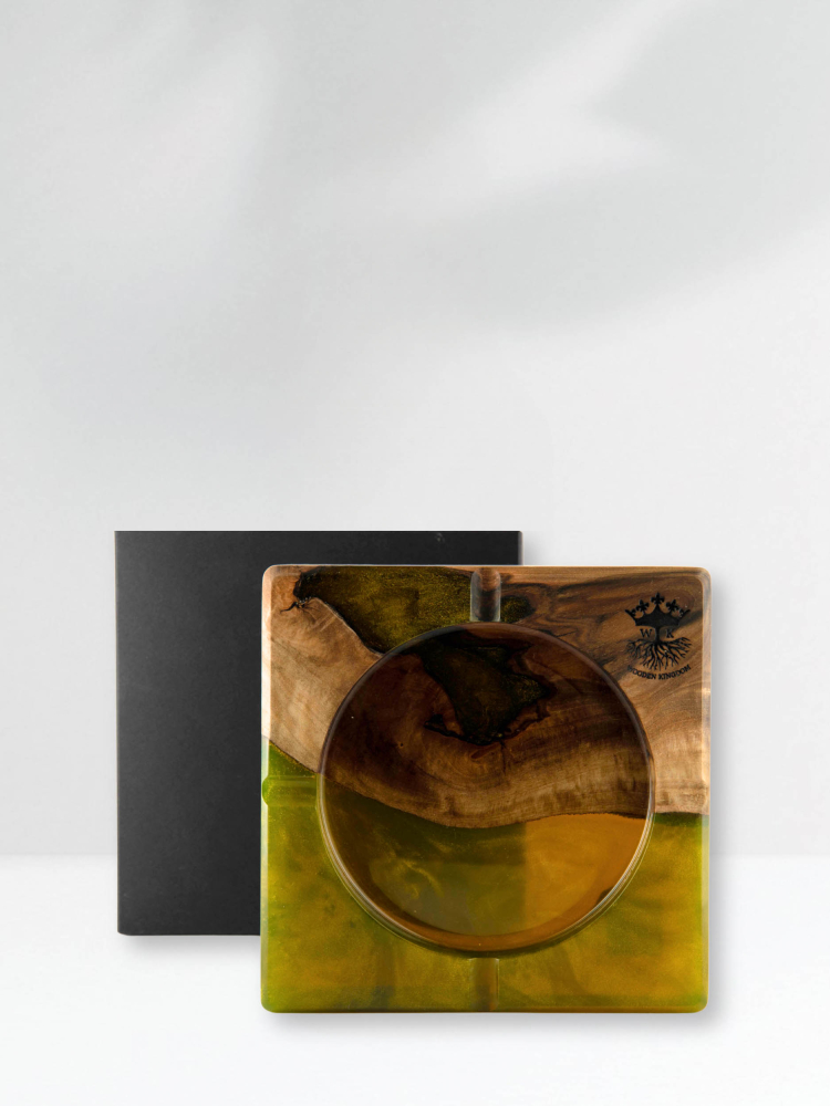 PEPELJARA OD EPOXY SMOLE I DRVETA